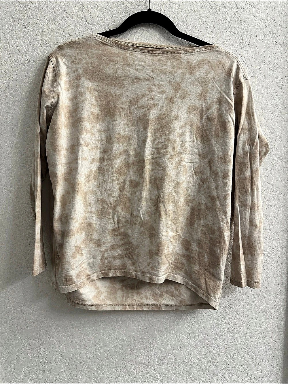 lululemon Back in Action Long Sleeve Top in Beige